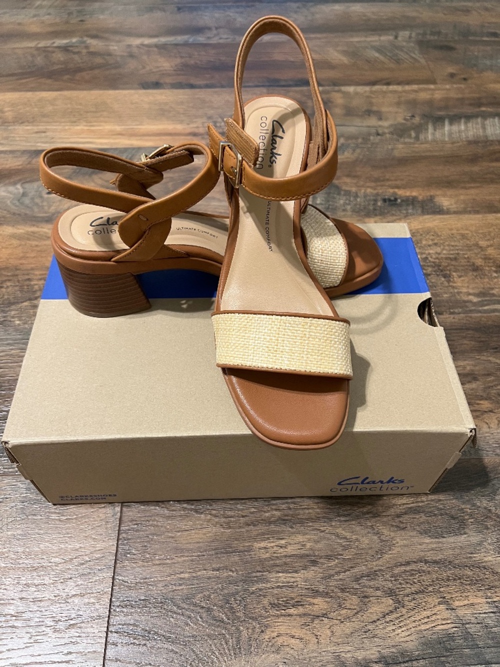 Clark’s women sandals size 7.5